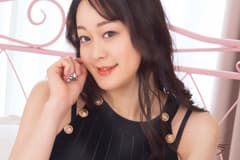 THE-SOUL-OF-ACTRESS-RACE-QUEEN-WITH-IRRESISTIBLE-WHITE-BEAUTIFUL-LEGS-CARIBBEANCOM-2025-05-27 cover art