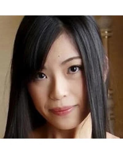 momo profile photo — AV Idols