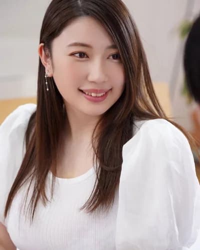 Natsu Hanabuchi profile photo — AV Idols